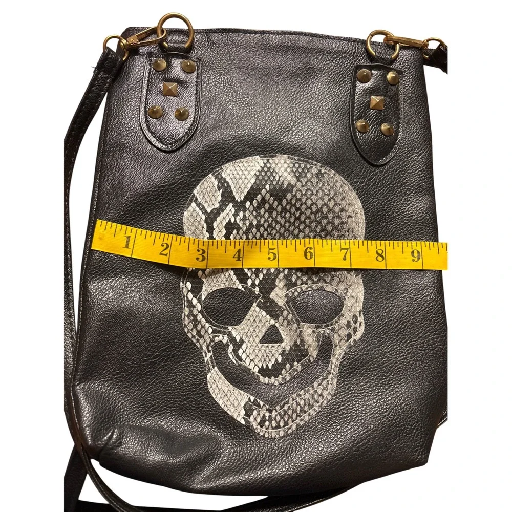 Black Faux Leather Skull Crossbody Bag Snakeskin Print‎ Gold Studded Messenger